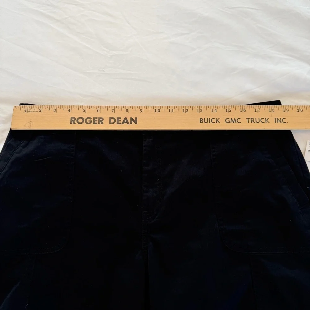 Karen Scott Black Bermuda Shorts Size 16 NWT Classic Casual Comfort Summertime